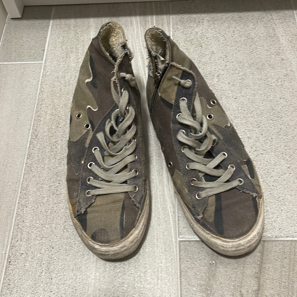 Golden Goose Camo Hightop sneaker